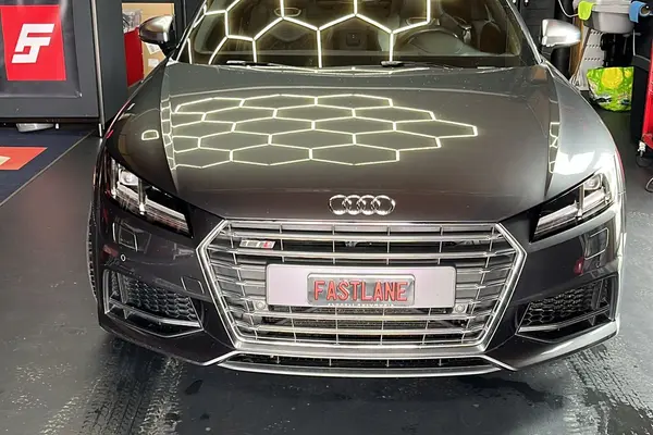 audi tt dark