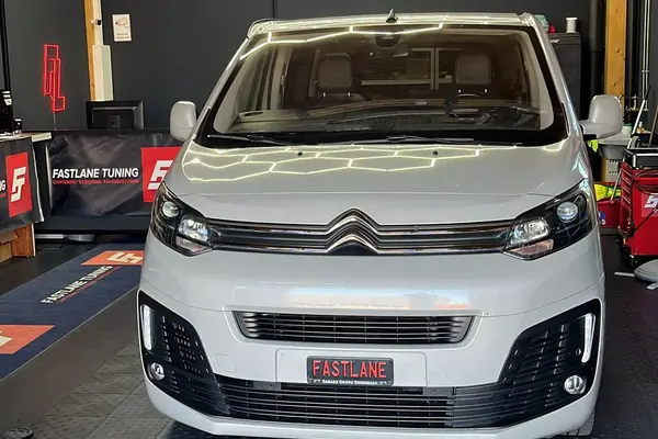 citroen spacetourer white
