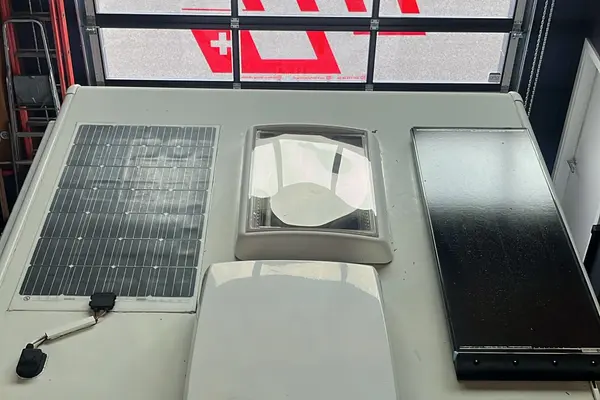 motorhome roof solar panels