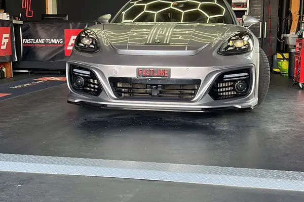 porsche panamera grey